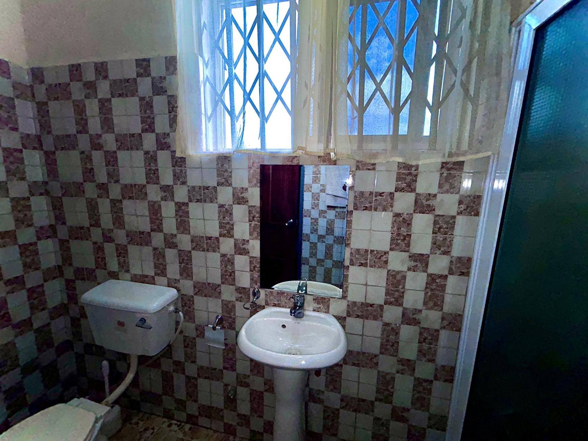 Jessie Hotel Adenta 객실 사진